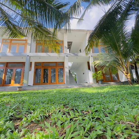 New Ocean Breeze Madiha Hotel Matara Eksteriør billede