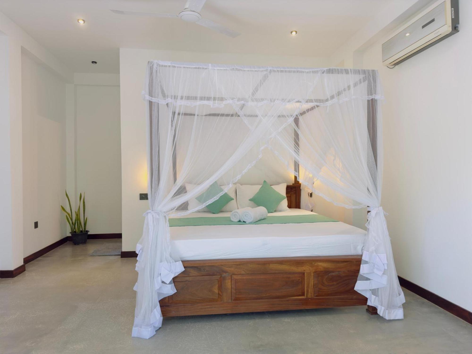 New Ocean Breeze Madiha Hotel Matara Eksteriør billede