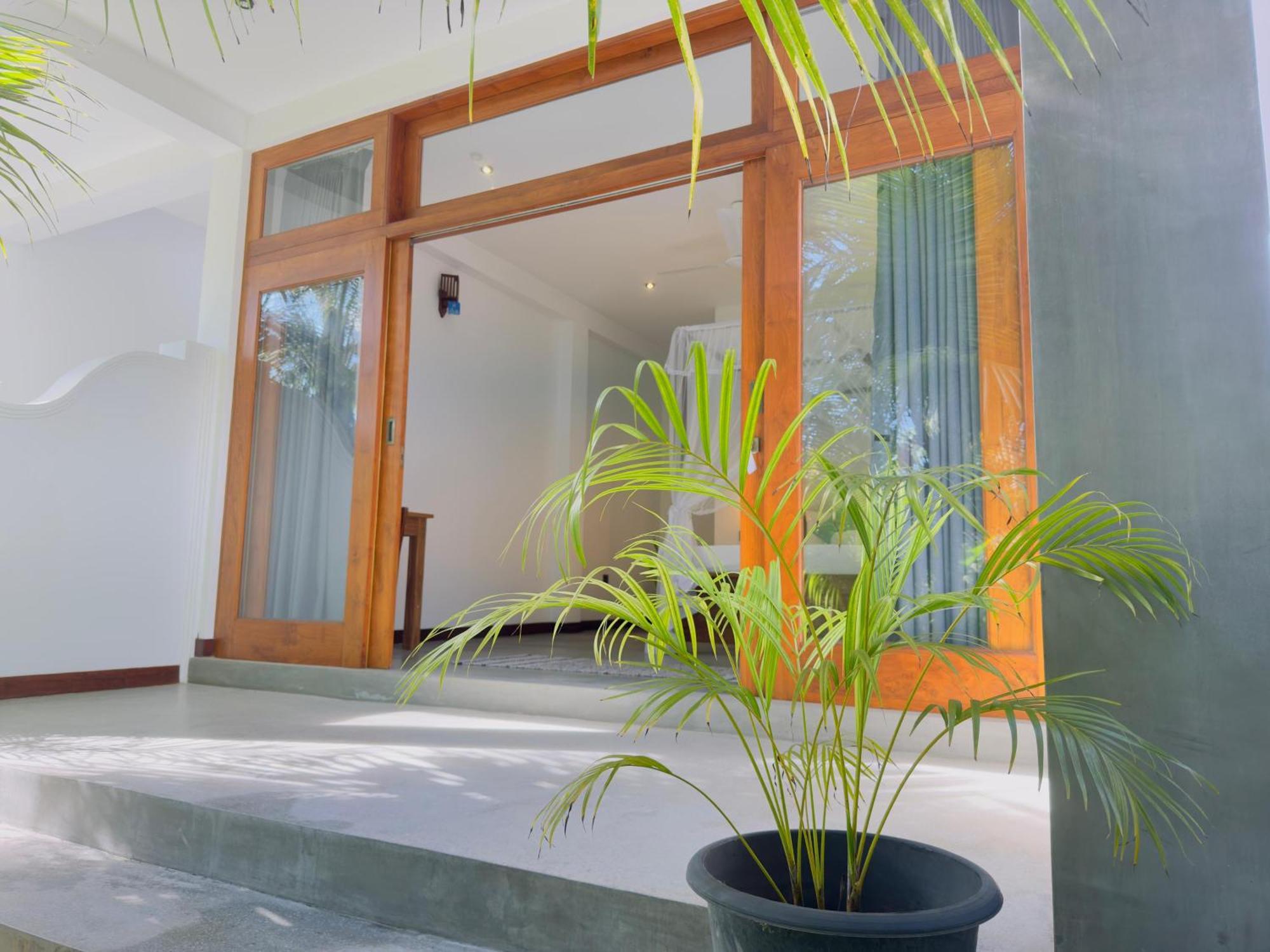 New Ocean Breeze Madiha Hotel Matara Eksteriør billede